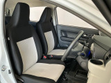 【運転席・助手席】内装ルームクリーニング済みです。しっかり綺麗にしていますので、是非、お確かめください。車に自信があるからこそ、是非一度ご来店頂き内外装も見てもらえると幸いです。