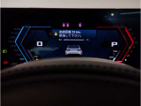 『運転』に対するBMWのこだわりはメーターパネルにも表れております。視野性の良いメーターパネルは疲労感の軽減と、運転の楽しさをもたらしてくれます。