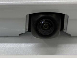 バックモニターが付いているから 後方確認もラクラク、便利な機能ですが直接目視確認することも お忘れなく!!
