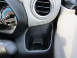 運転席ドリンクホルダー