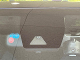 【トヨタセーフティセンス】走行中に前方の車両等を認識し、衝突しそうな時は警報とブレーキで衝突回避と被害軽減をアシスト。より安全にドライブをお楽しみいただけます。