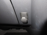 運転席と助手席の間にはドリンクホルダーがあります。取りやすい位置にありますからドライブも楽しくなりますね!