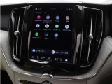 Google搭載のボルボなら、車内にいながら多彩なデジタルライフをお楽しみいただけます。Google Playから必要なアプリをダウンロードして、有意義な移動時間を楽しみましょう。