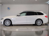 【BMWの伝統】時代を超える美しさ。磨き抜かれたエアロダイナミクスが瞳を奪う。一目で伝わるスポーティーなプロポーションは、BMWの走行性能を生み出すのに欠かせない要因の一つです。