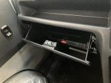 お客様にぴったりなおクルマをお選びいただけますように様々な展示車をご用意致しております!ダイハツの軽自動車だけではなく、他メーカー車やコンパクトカー・ミニバンなども数多く取り揃えております!