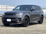 【コントラストルーフ】ルーフ部分がブラックになります。これにより、車両全体のデザインが引き締まり、よりスタイリッシュで個性的な印象になります。