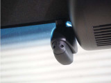 ◆ドライブレコーダー◆映像・音声などを記録する自動車用の装置です。 もしもの事故の際の記録はもちろん、旅行の際の思い出としてドライブの映像を楽しむことができます。