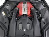 搭載された6.5L・V12自然吸気エンジンは800馬力(カタログ値)を発揮します。