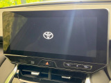 【12.3インチワイドナビ】高級感とインパクトのある大型ワイドナビを装備。各種オーディオ操作はもちろん、横長ワイド画面でのマップ2分割表示など、利便性も高いナビです♪