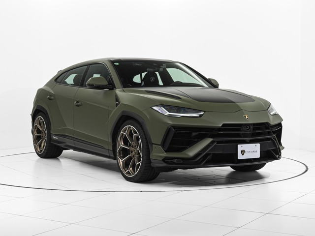 ウルス ペルフォルマンテ 4WD 