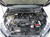 車にとって、とても大切な部分のエンジンルーム。綺麗に清掃済みで安心です。