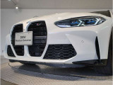 BMWでは古くから4つのリングが伝統のヘッドライトで御座います。