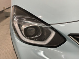 LEDヘッドライトは、点灯の瞬間から最大光量を発揮し、突然暗くなるトンネルなどでの安定感を高めます。