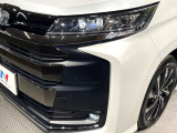 【三眼LEDヘッドライト】スタイリッシュな見た目の三眼LEDヘッドライトを装備♪スタイルだけでなく、夜間の走行も視界良好で安心してお乗りいただけます。