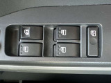 社外アルミヒールやローダウンサス・車高調・革調シートカバー・LEDヘッドライト・エアロパーツ・ナビ・バックカメラ・ETCなど社外パーツも販売・取り付け可能です。是非ご相談ください!