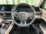 【ステアリングスイッチ】運転中、前方から目線をそらすことなく、オーディオ等の操作が可能な便利機能!安心&快適なドライブを演出してくれます♪