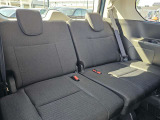 大人でもゆったりとくつろげる車内空間を実現しました。