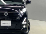 【ハイビームアシスト】暗い道も対向車のライトや周辺の明るさに合わせてハイビームとロービームを自動切り替え★