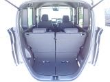 ◆定員乗車時のカーゴルームです。普段のお買い物の荷物やたくさんの収納が可能です。