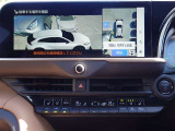 アドバンスト パーク付きです。カメラやソナーによって、周囲を監視しながら駐車を支援。障害物を検知した場合には警報を鳴らし、ブレーキ制御を行うことで接触回避を支援します。