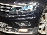 ●LEDヘッドライト:夜間走行時も良好な視界を確保し安心して運転できる高輝度LEDヘッドライトを装備!点灯速度が早く、消費電力も抑えられています。