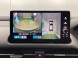 【マルチビューカメラシステム】車両の前後,左右4つのカメラで映した周囲の映像をナビゲーション画面に表示します♪停めにくい駐車場や狭い道路でもドライバーの死角を減らすことで運転をサポート!