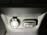 非常時やキャンプなどに役立つAC100Vコンセント付きです。これなら車中泊も出来てしまいますね!