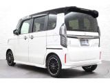 当店の展示車は、プロの業者にボディーの磨き、ルームクリーニングを依頼していますので、とてもきれいです!!ぜひ、見にいらしてください!