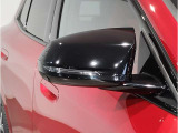 【BMWミラー】視認性の高いスタイリッシュなミラー。自動防眩機能も付いており夜間のドライビングをサポートします。