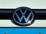 VOLKSWAGENのエンブレムにはセンサーが内蔵されています。