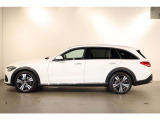 お気軽にお問い合わせください。Tel:075-325-0440 Mobile:090-6756-7496  中古車担当:廣田まで