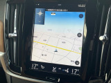 【9インチタッチスクリーン純正HDDナビ】「Apple Car Play」「Android Auto」対応のボルボ先進ナビゲーション「SENSUS」。最新地図データへ無料更新してお渡しします。
