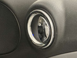 シンプルなのに個性的。MINIらしさを感じるドアまわり。