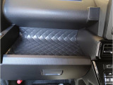 実用的な収納が、車内の各所にあります♪