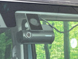 【ドライブレコーダー】ドライブレコーダー装備!走行中はもちろん、あおり運転や事故に遭遇した際、映像で記録し、万一のリスクに備えます。※記録用SDカードはお客様ご自身でご準備いただく必要があります。