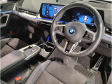 ☆センターパネルを運転席側に僅かに傾けたBMW独特のインパネ☆【駆け抜ける歓び】はここからもスタートしております☆