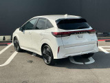 新しい人気のお車から、お買い得なお車まで幅広くおとり揃えしております。