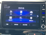 目的地の検索メニューが画面にまとまり、名称や住所、自宅など複数の項目から選べます。電話番号や登録地点からも探せるため、行き先に合わせて使い分けしやすい装備です。