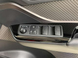 パワーウインドウスイッチ、いたずら防止・挟みこみ防止に、ウインドウロックスイッチを使用ください。便利な電動可倒式ミラースイッチ、集中ドアロックスイッチ