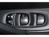 当店は全車『ロングラン保証』付!(1年間、距離無制限 HV車はHV保証付) 別途延長保証もご用意しております♪ ぜひ現車を確認にご来店ください