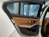 BMW認定中古車は保証も充実しております。2年間もしくは、1年間の保証に加え、最大4年間までの保証延長も可能でございます(対象車種限定)!充実の保証で、安心してお車をご利用いただけます!