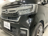LEDヘッドライトは、点灯の瞬間から最大光量を発揮し、突然暗くなるトンネルなどでの安定感を高めます。