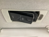 マツダ純正スマートインETC装備!サンバイザーの裏に車載器をスッキリ収納!ワンプッシュでETCカードの出し入れも簡単にできます。