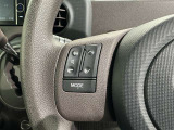 ステアリングスイッチ装備!運転しながら手元でオーディオの操作などができます。