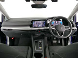 2ゾーンフルオートエアコン。運転席/助手席独立調整可能