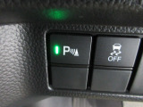 パーキングセンサーや横滑りを防ぐVSA等のスイッチ類は運転席の右側、手の届きやすい位置にあります。