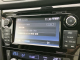 画面からBluetoothの設定を確認でき、音量や音源の選択も手元で行えます。表示がまとまっているため、日々の移動で音楽を楽しみたい方にも便利な装備です。