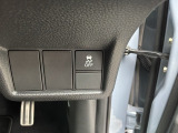 横滑りを抑制し車の姿勢の安定を図るVSA機能を搭載。