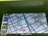 地図画面では現在地周辺の道路や施設名を確認でき、目的地までの道順を考える際に便利です。地図の表示を見ながら、慣れない場所へのお出かけも落ち着いて準備できます。