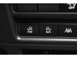 両側電動スライドドアはドアの直接操作以外にも運転席からのスイッチ操作やリモコン操作でも開閉が可能!狭い駐車場などでもドアの開閉が楽々・安心ですね!